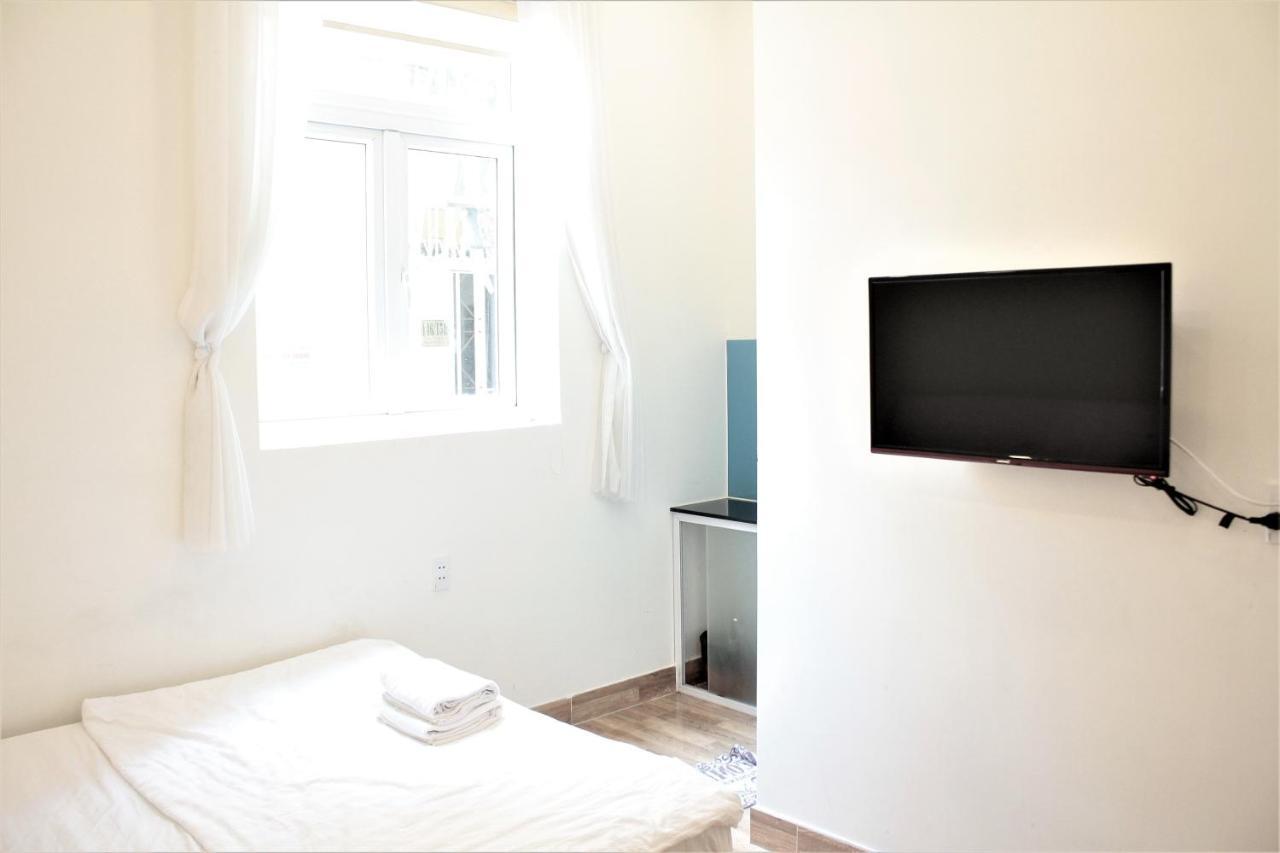 Auhome- Minimalist Apartment Ho Chi Minh City Exterior photo